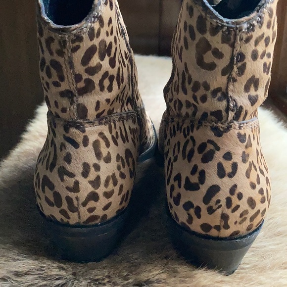 Cheetah Print Ankle boots - Picture 3 of 4